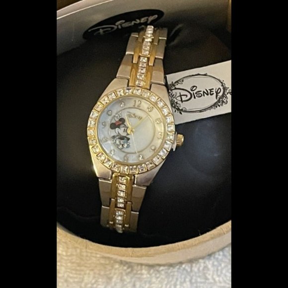 Disney Mickey Mouse Collectible Bracelet Watch With Beautiful Crystals NIB - Picture 5 of 7